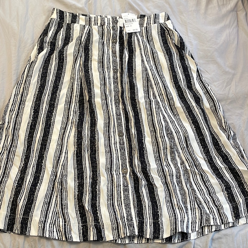 ASTR knee length skirt, black and white stripe, size M NWT